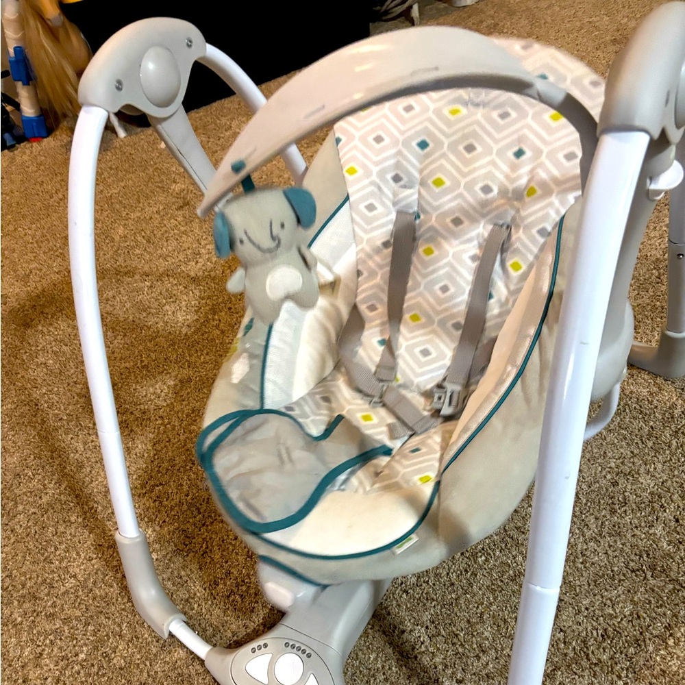 Baby swing